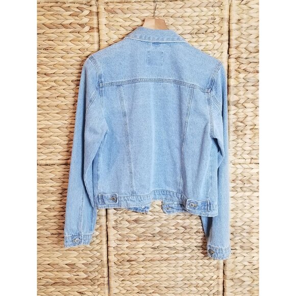 WHOLESALE * 5 DENIM JACKET // BOUTIQUE CLOSING // EVERYTHING MUST GO - Picture 3 of 3